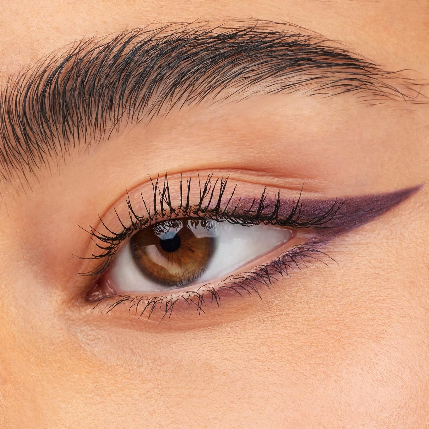 Essence - Delineador en gel Stay & Play Waterproof
